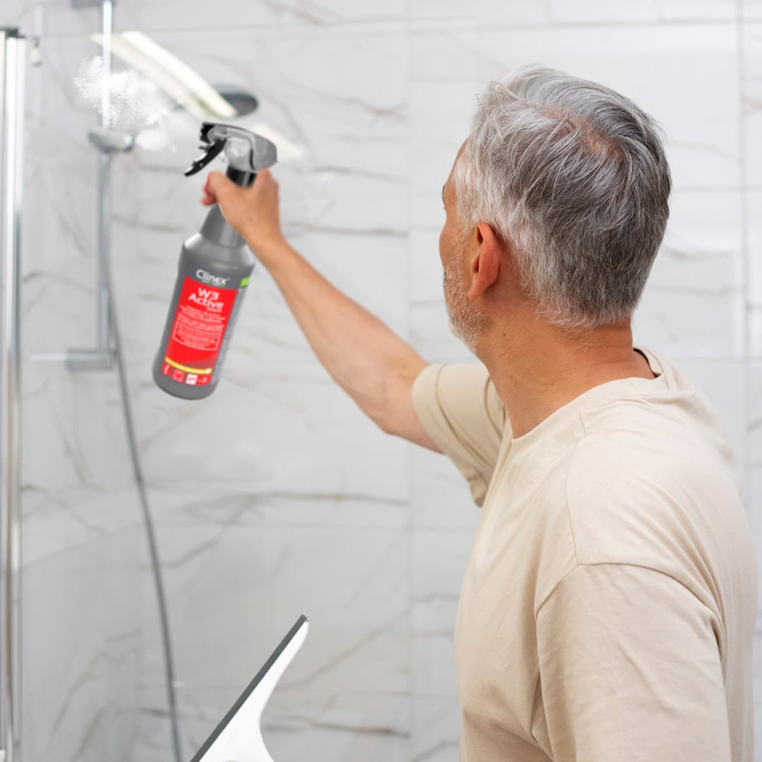 Clinex W3 Active Shield 1L – środek do czyszczenia sanitariatów z ochroną polimerową